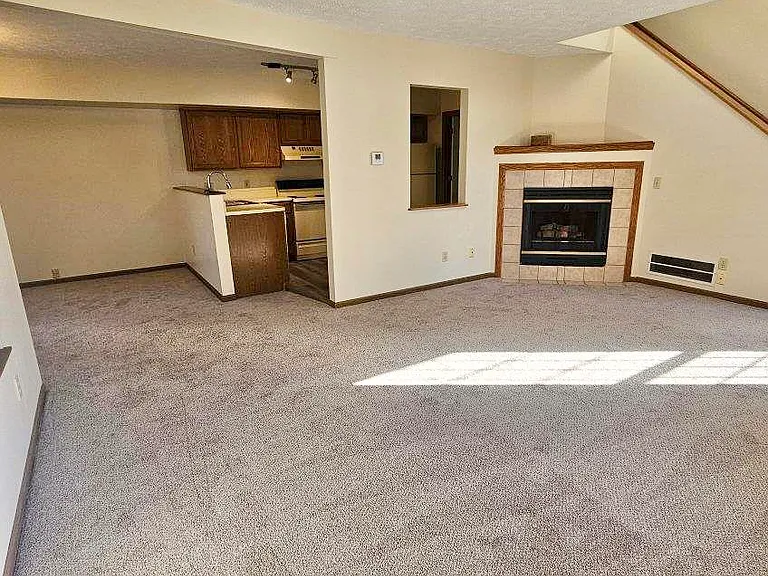 3594 Harris Ave NW — Photo 4
