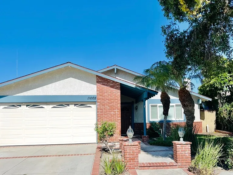 11605 Java St — Photo 30