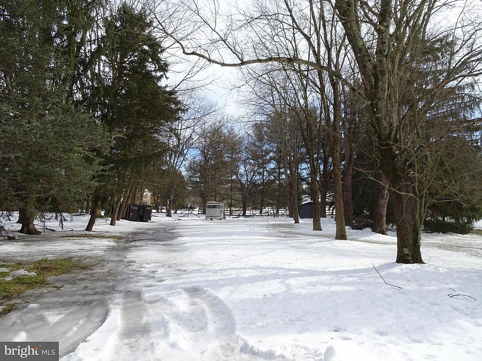 2nd image of 1015 Gypsy Hill Rd