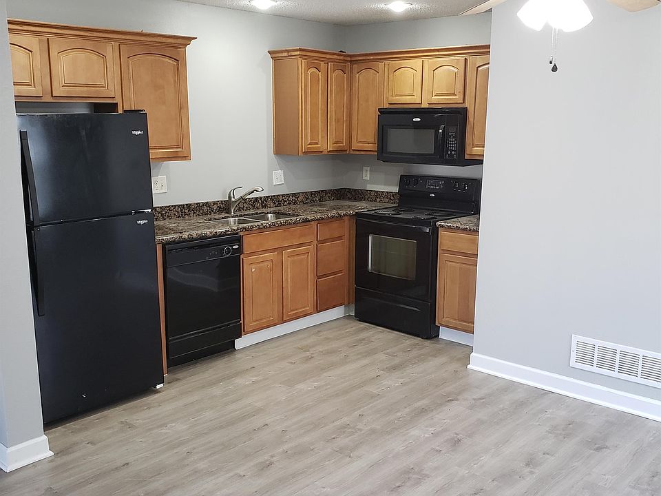 1st image of 10516 E 45th Pl