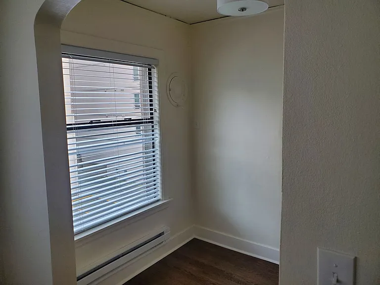 The Windermere Apartments — Photo 10