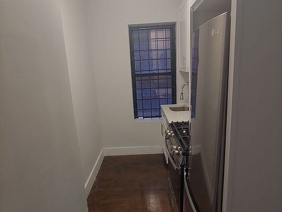 4th image of 102 E 103rd St #3AA