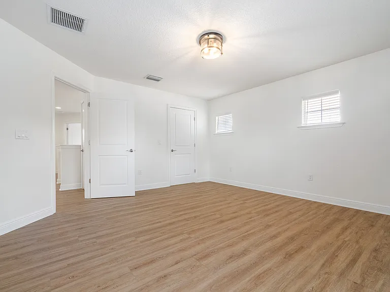2806 Sanders Dr — Photo 22