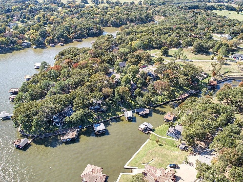 004_2018-10-27_113-Oak-Creek_MLS.jpg