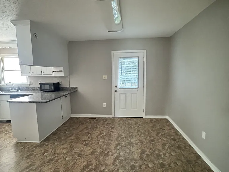 6350 Chenault Way — Photo 6