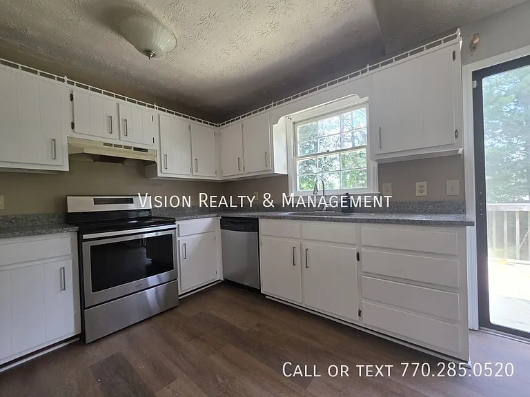 985 S Lassetter Cir — Photo 6