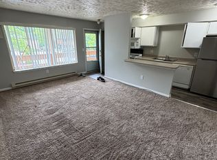 6078 Marsh Rd #D-8, Haslett, MI 48840