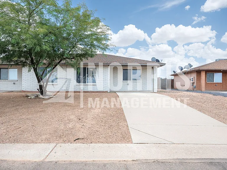 10077 W Tampico Ln — Photo 2