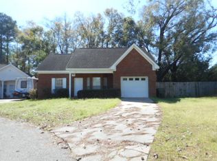 121 Riverwalk Ct, Dothan, AL 36303