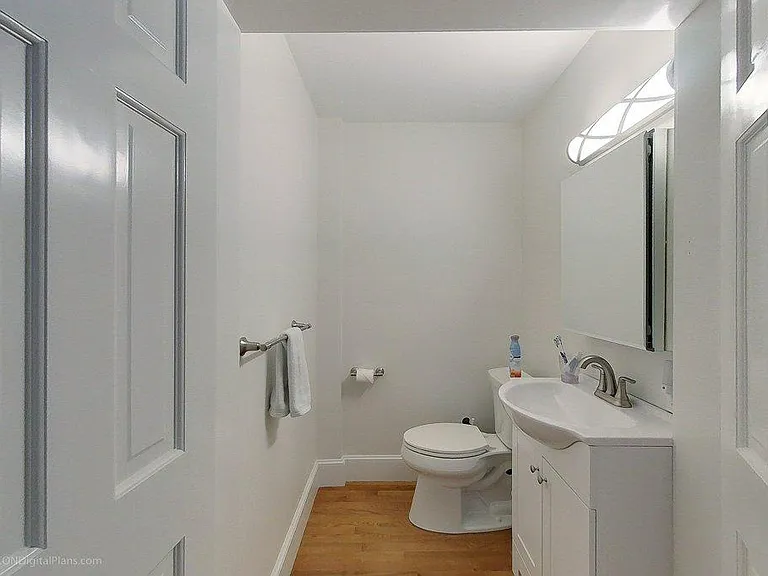 34 Catherine St #A — Photo 15