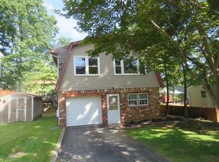 354B Dupont Ave, Hopatcong, NJ 07843