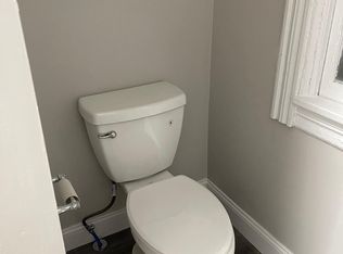 19 Greenwood Hill St, Stamford, CT 06902