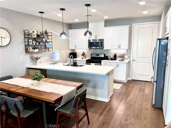 616 Trailblaze, Irvine, CA 92618