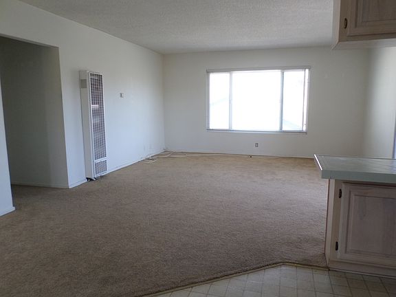 2nd image of 215 6th St APT C
