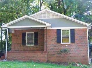 223 McMakin Dr, Greenville, SC 29617