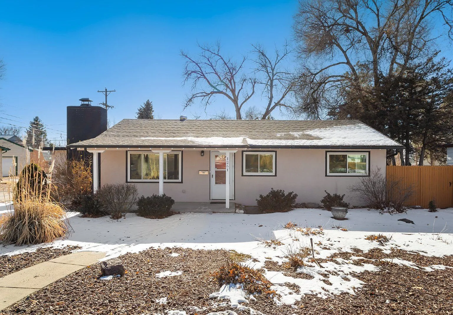 4 bed, 2.0 bath, 1567 sqft, $2,250 — Photo 3