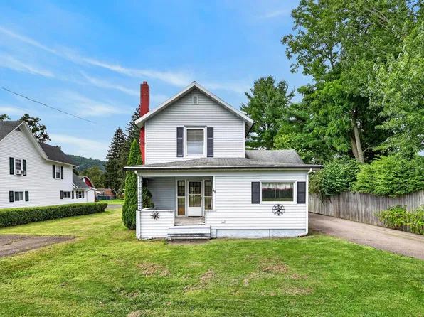 112 S River St, Athens, PA 18810