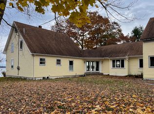 361 Lower Flying Point Rd, Freeport, ME 04032