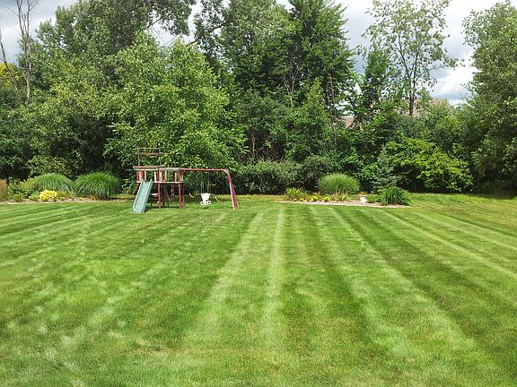 3rd image of 2819 Briarwood Dr