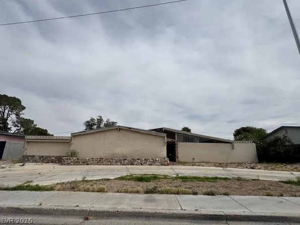 3530 Spencer St, Las Vegas, NV 89169