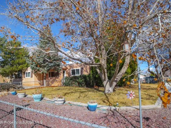 3704 Piedra Vista Dr, Farmington, NM 87402