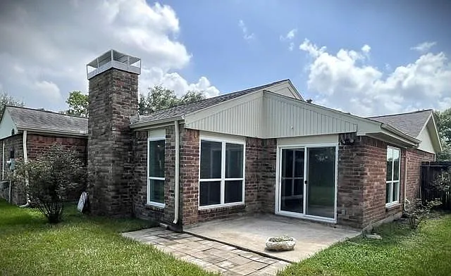 15523 Pensgate St — Photo 27