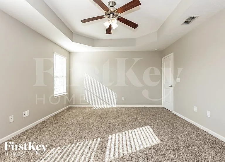 805 Avatar Ct — Photo 8
