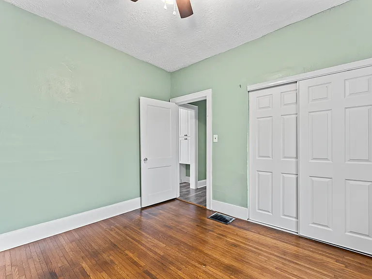 4421 Immanuel St — Photo 17