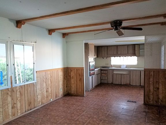 Additional Living Room