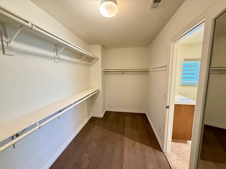 12488 Celebration Dr — Photo 36
