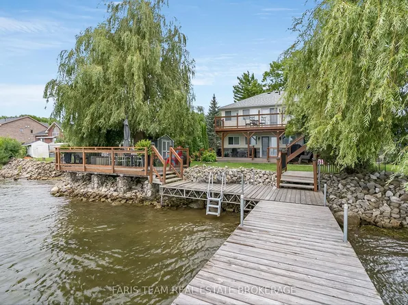 282 Robins Point Rd, Tay, ON L0K 2A0