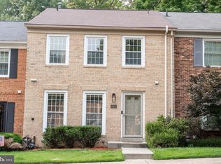8020 Bethelen Woods Ln, Springfield, VA 22153