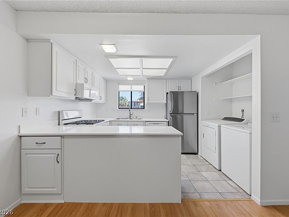 4th image of 5159 Caliente St Unit 163