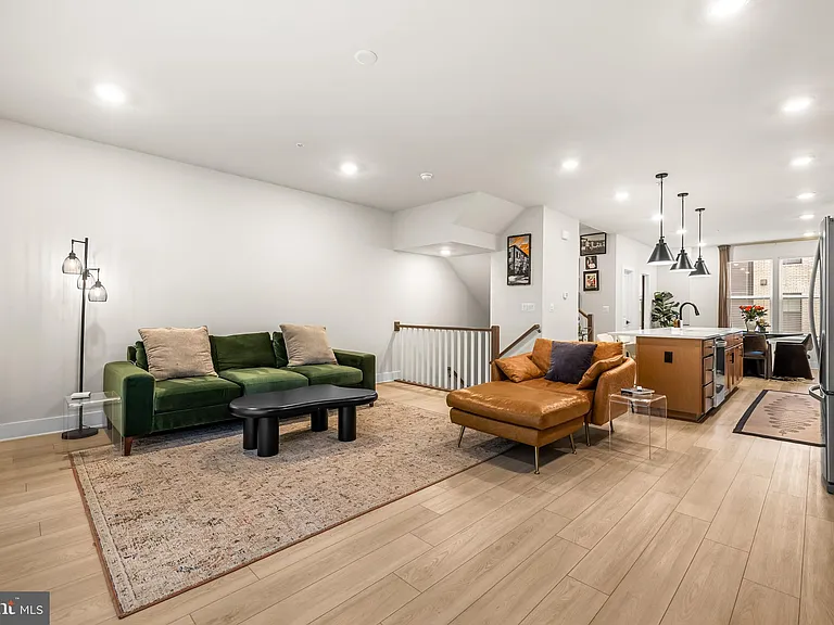 108 Glass Ln — Photo 10