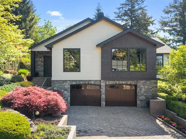 5828 SW Cheltenham Dr, Portland, OR 97239