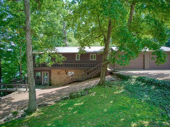 3rd image of 170 Bluebird Ln