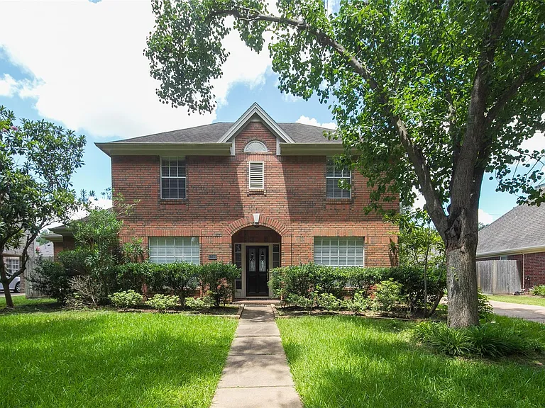 1711 S Medio River Cir — Photo 1