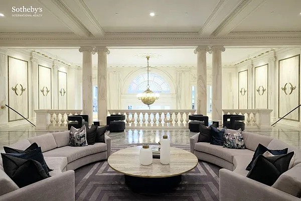 Rented by Sotheby's International Realty | media 29