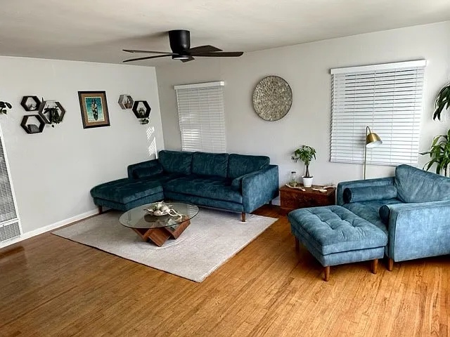 3711 Jewell St — Photo 5