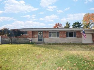 9816 Whitcomb Ln, Saint Louis, MO