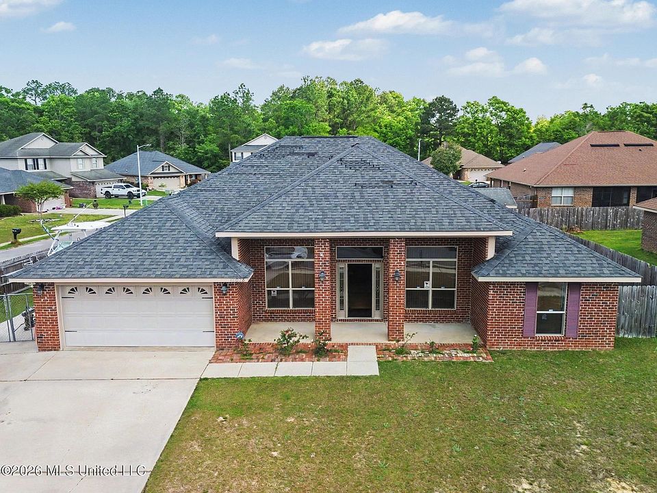 1st image of 18028 Canal Landing Dr