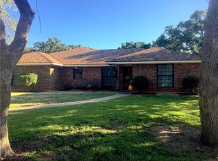 1508 Roanoake Dr, Graham, TX 76450