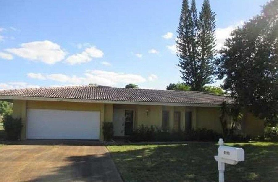 1st image of 8500 NW 28th Ct