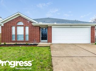 2317 Stagecoach St, Fort Worth, TX 76133