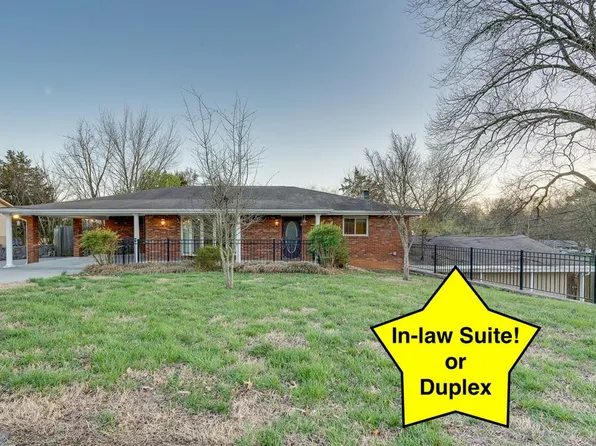 204 Lynn Dr, Sevierville, TN 37862