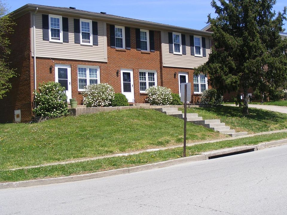 Front of Bldg - middle unit