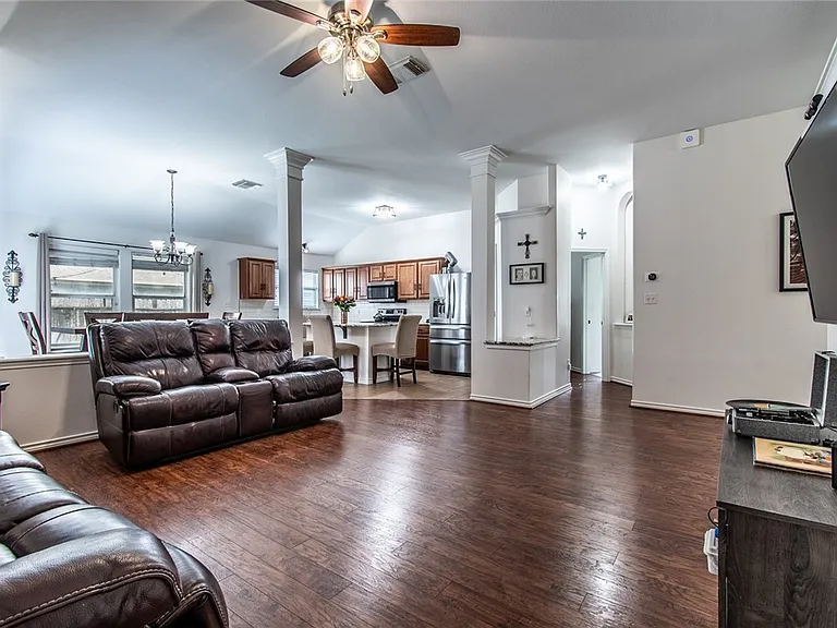 3810 Los Arroyos Dr — Photo 22