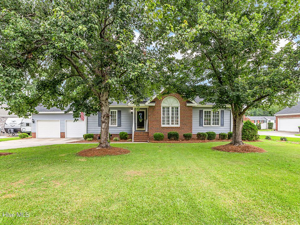 1st image of 262 Stewart Circle