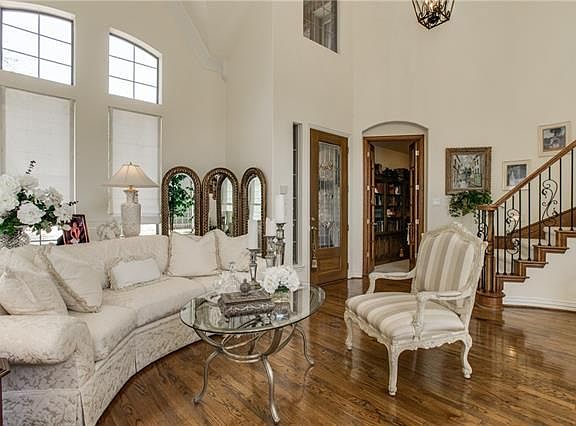 5th image of 3212 Forestbrook Dr