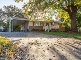 5906 Dale Dr, Sykesville, MD 21784